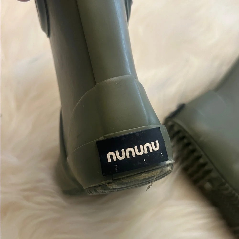 nununu military rain